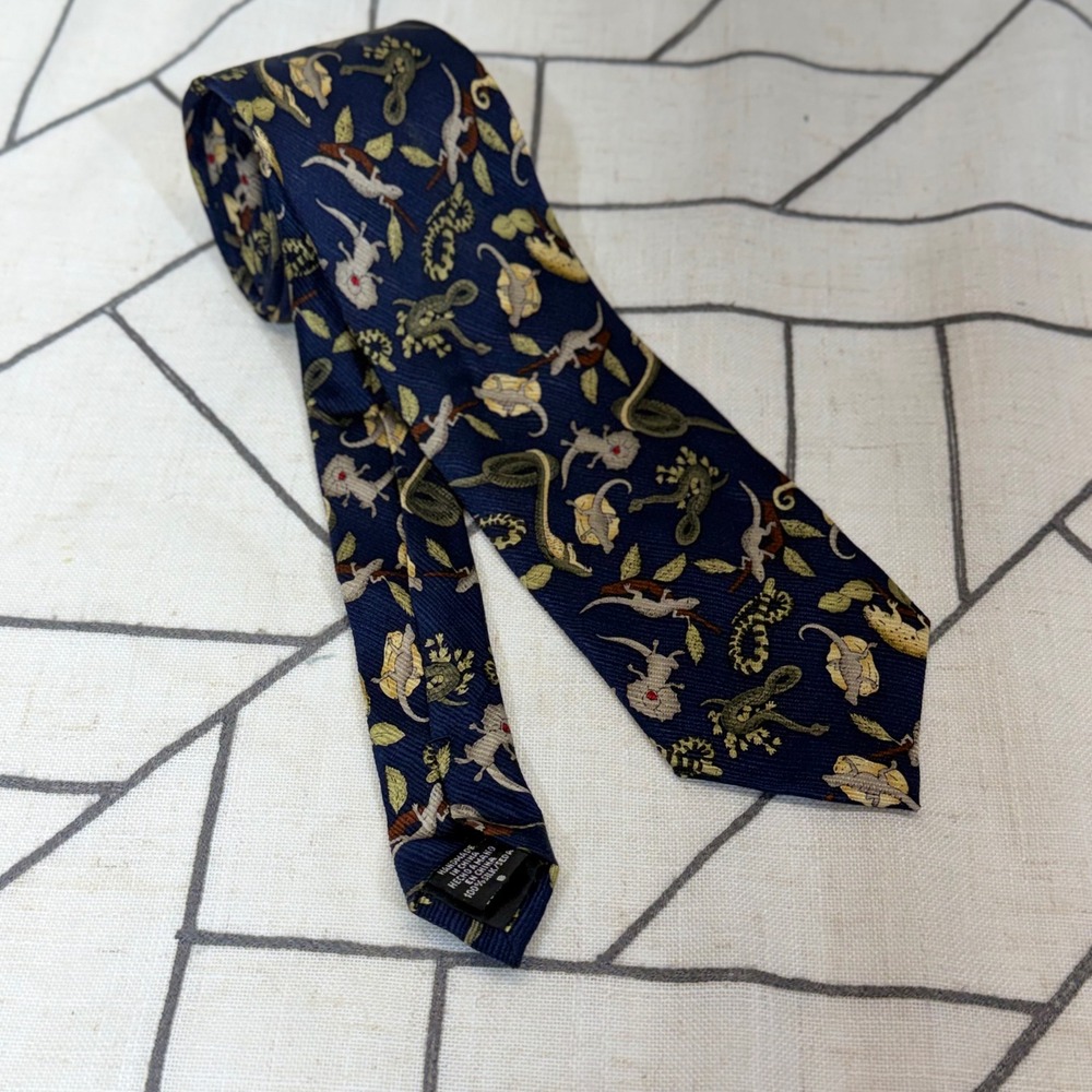 Dockers‎ Boys Necktie OS Navy Blue Lizard Chameleon Gecko Print 100% Silk Tie